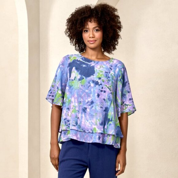 Red Coral Tops - Red Coral Light 2-Tiered Floral Blouse - Blue,  Green and Lilac (C12)